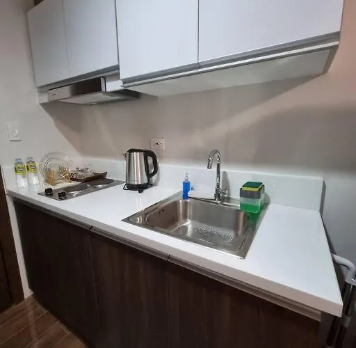 Great View 1 Bedroom In Makati Near Trident Tower Apartment Manila